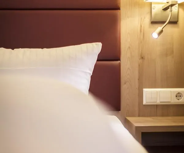 Akzent Sternen 3* الدنغن مولهوفن